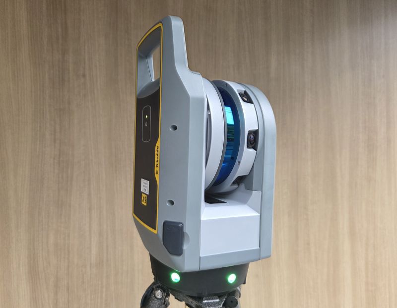 Trimble X9